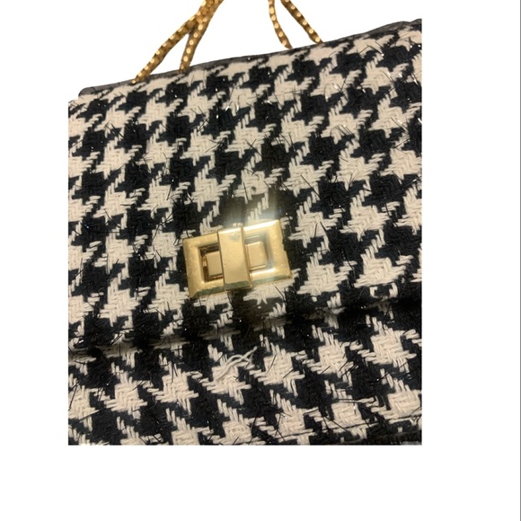 Last one left! Houndstooth Tweed Crossbody Bag - Picture 4 of 13